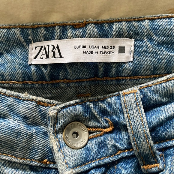 Zara Straight Jeans - Picture 6 of 6